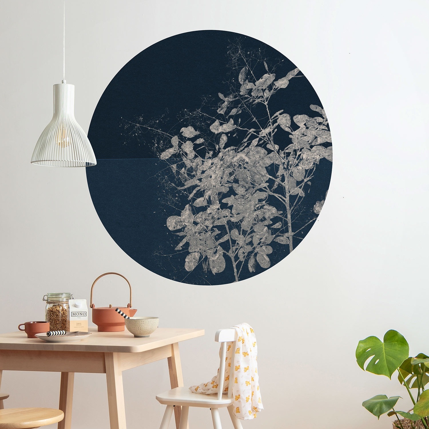 Komar Fototapete Disney Dot Branch 125 x 125 cm Vlies Selbstklebend Abstrakte Ast Blätter und Blüten