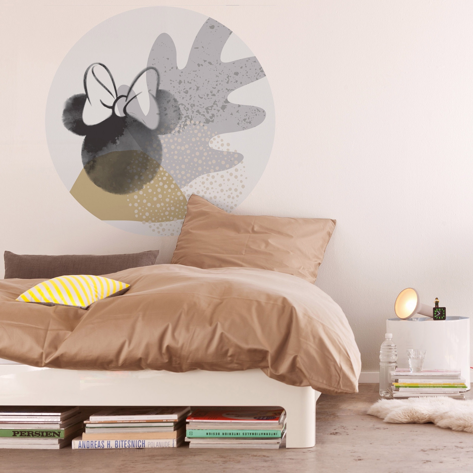 Komar Fototapete Disney Dot Minnie Loop Art 125 x 125 cm Vlies Selbstklebend Maus Cartoon