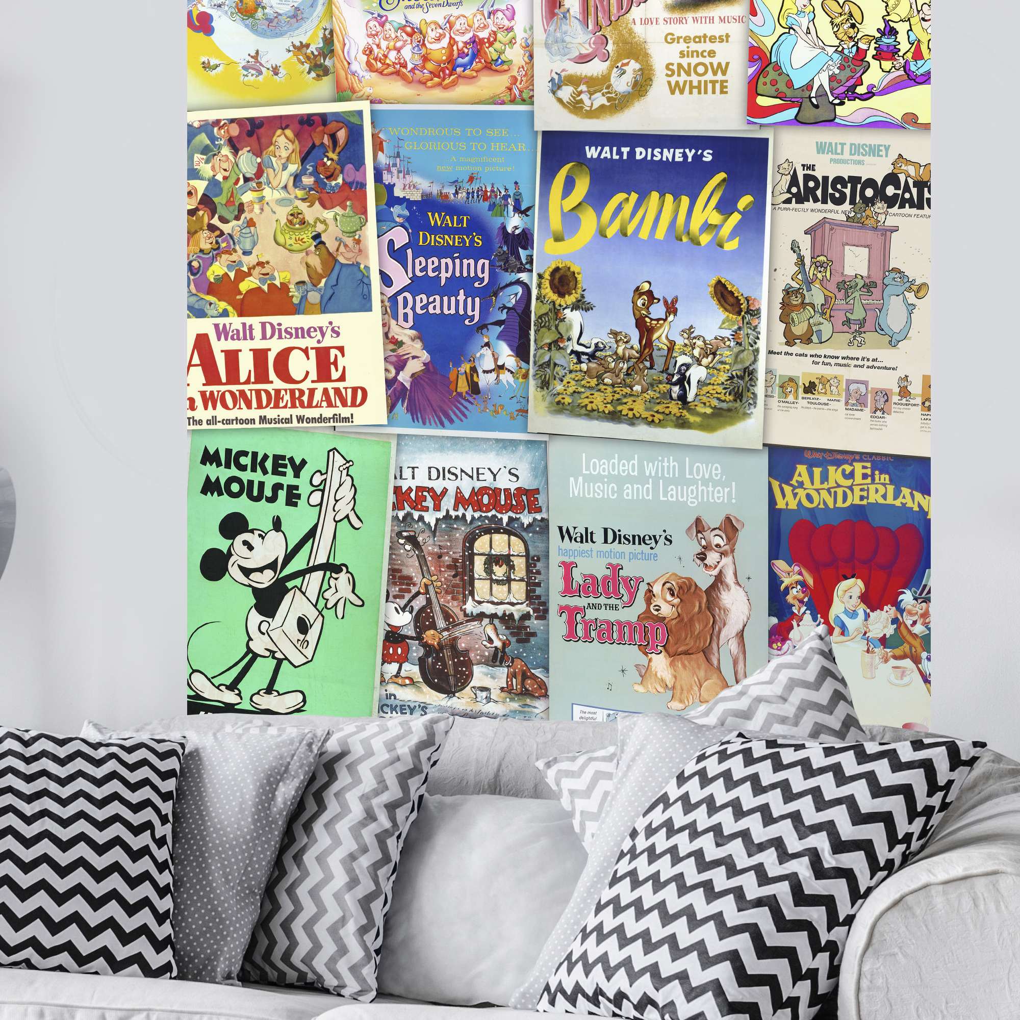 Komar Fototapete Disney Movie Posters Retro Girls 200 x 120 cm Vlies Nostalgie Hall of Fame