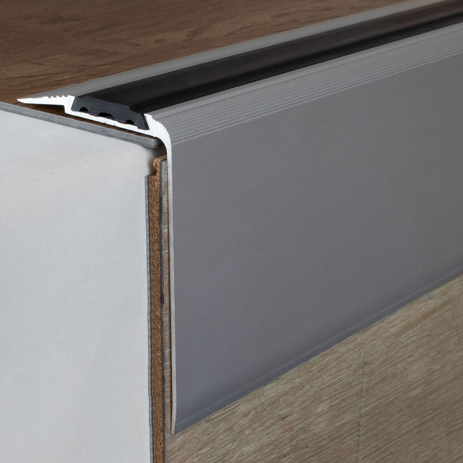 Auer Treppenkanten- & Winkelprofile Grava Höhe 80 mm Breite 58 mm Aluminium eloxiert