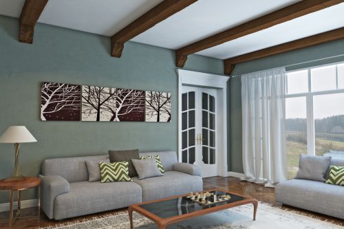 Wohnzimmer im Landhausstil Dekoration mit dunklen PU Balken an der Decke