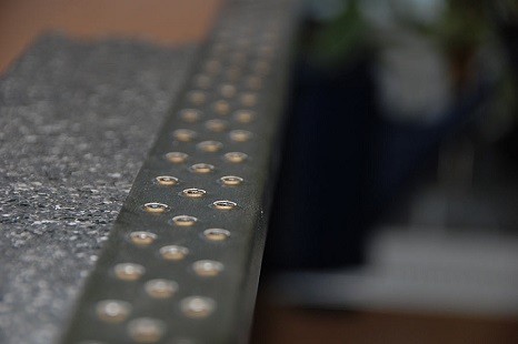 treppenstufenprofile_winkelprofil_metallprofile_treppenkante