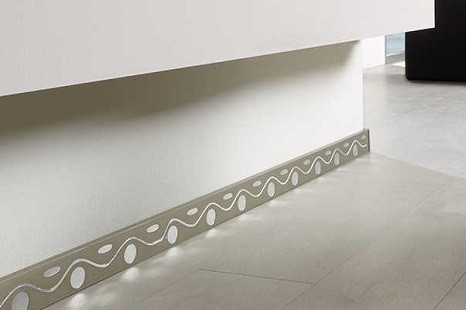 fussleisten_edelstahl_metallleisten_aluminium